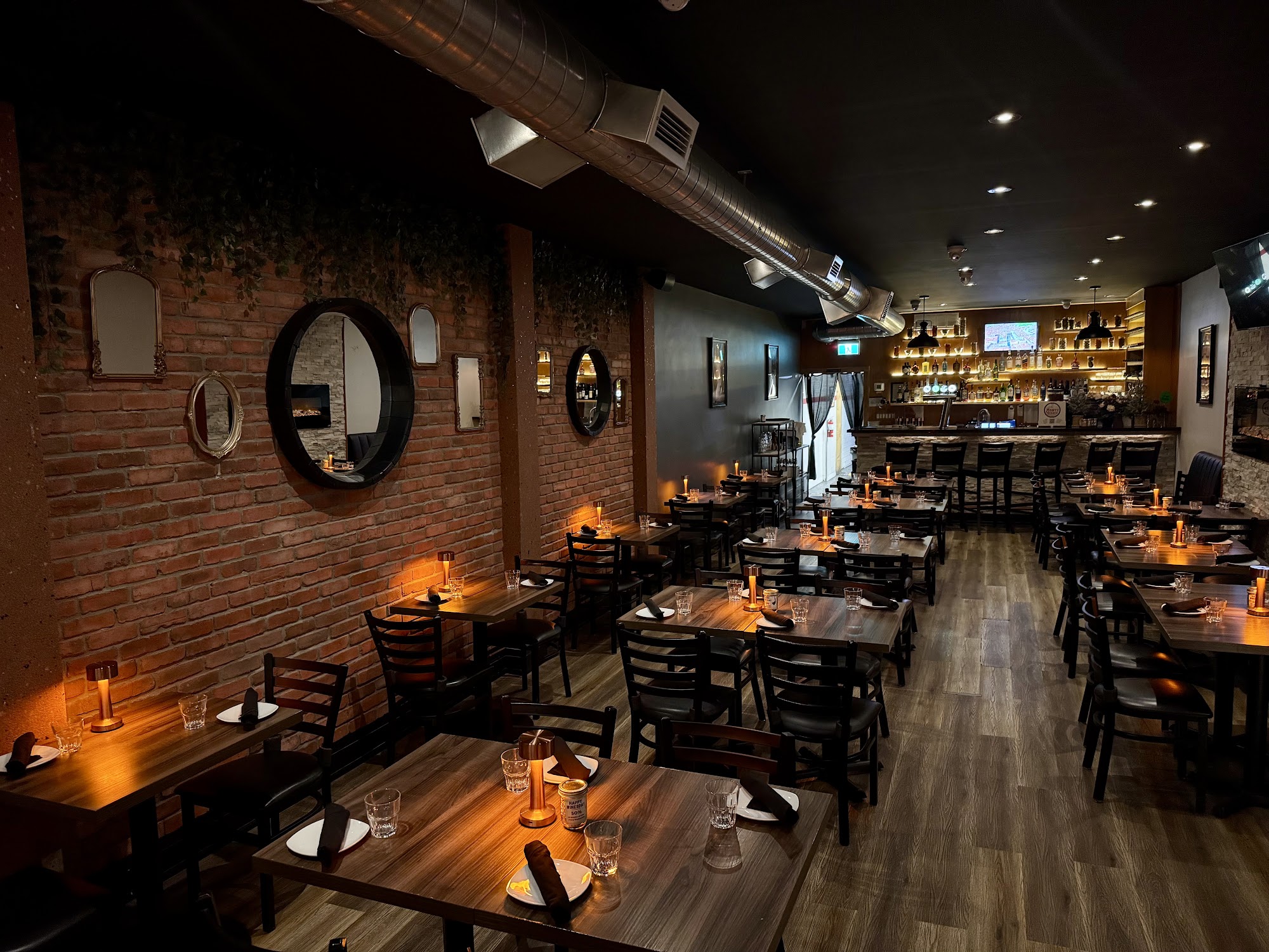 restaurant 194969 1775153685