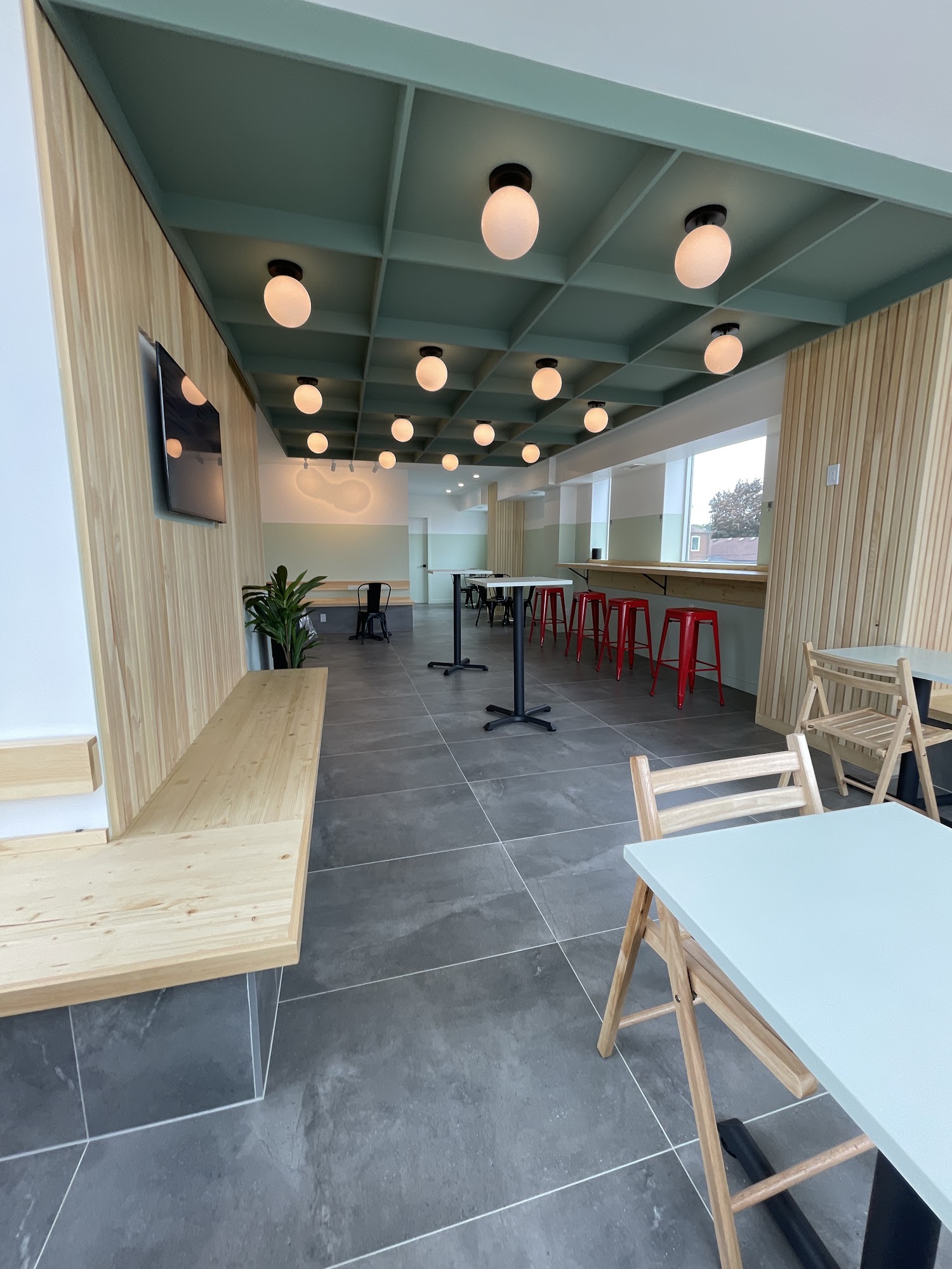 restaurant 195042 1775153709