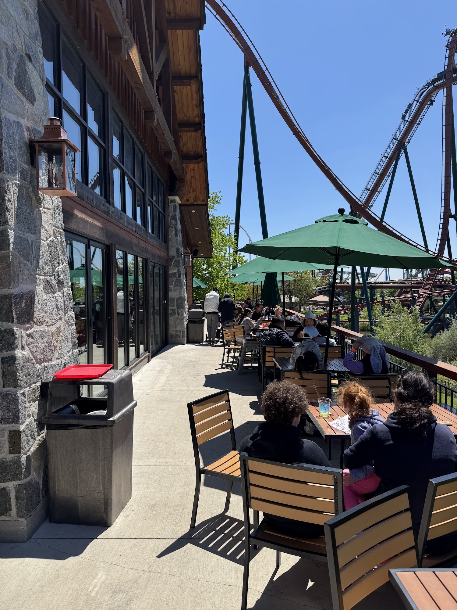 restaurant 195060 1775153714