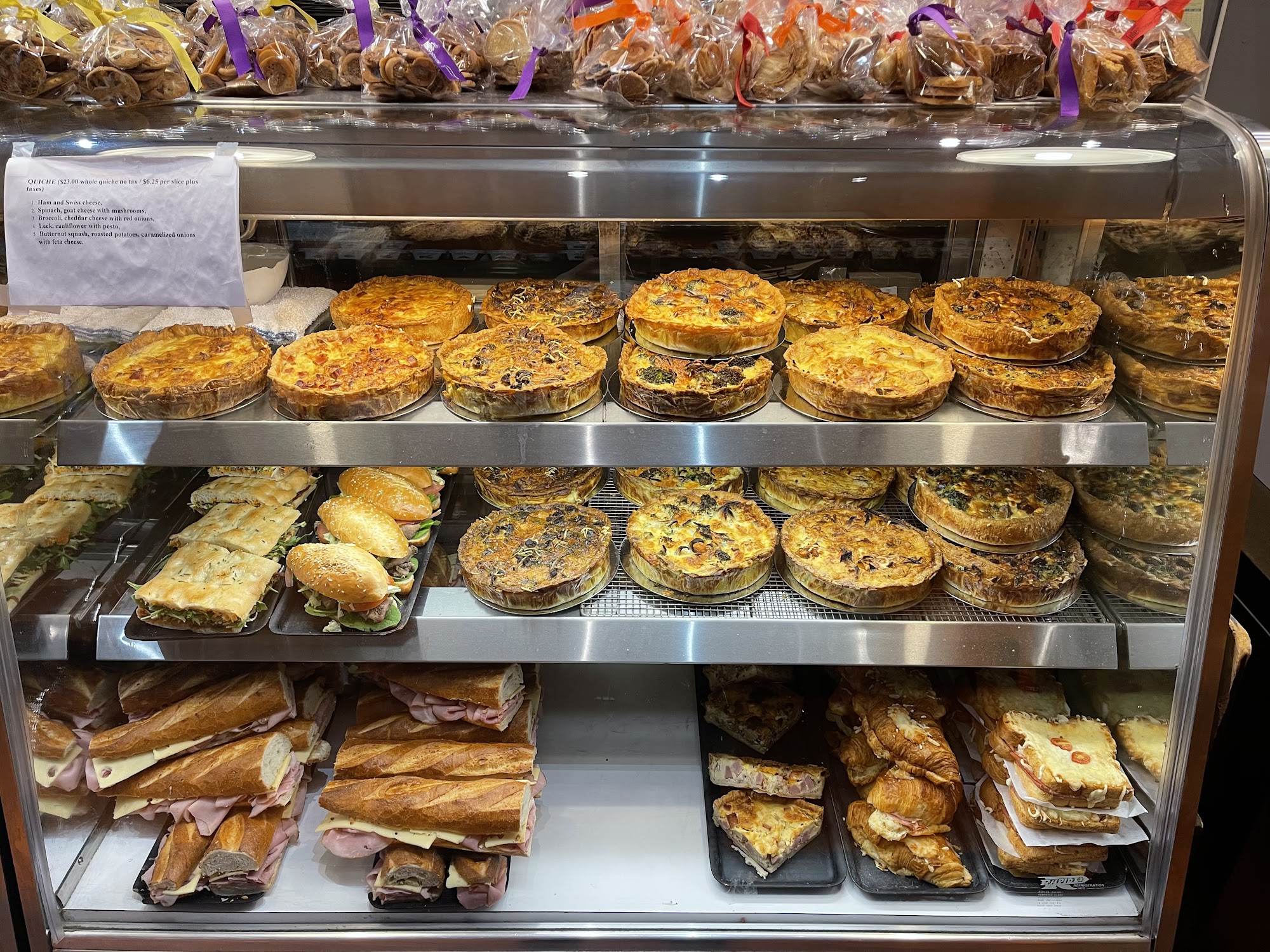 restaurant 195065 1775153718