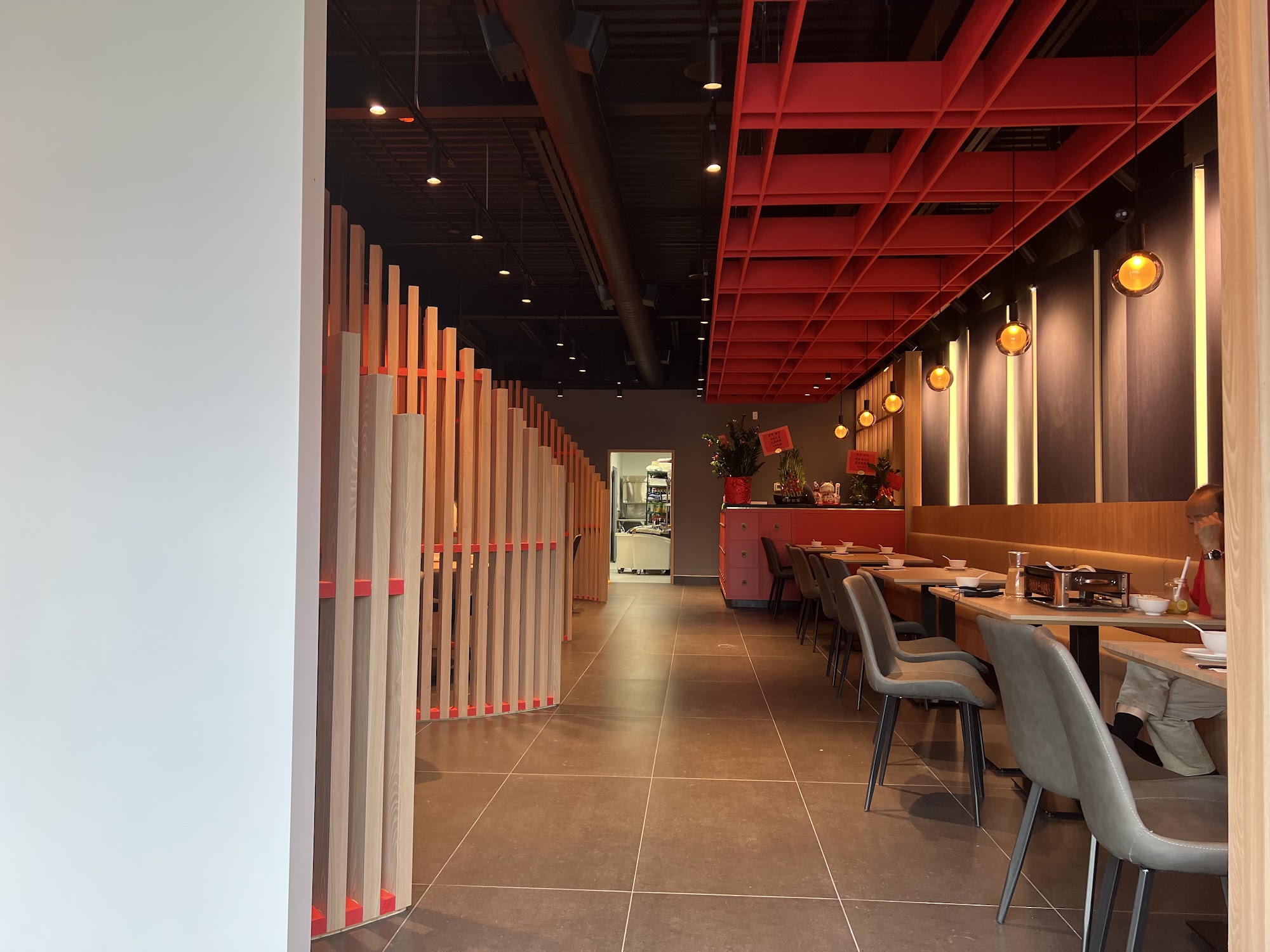 restaurant 195070 1775153719