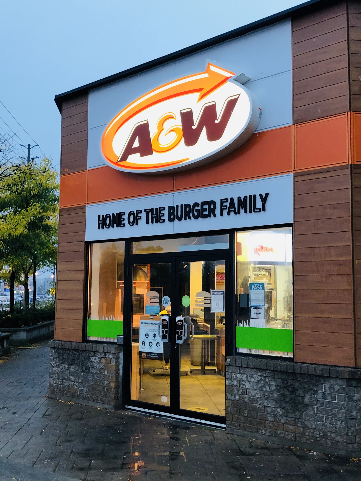 restaurant 195144 1775153738