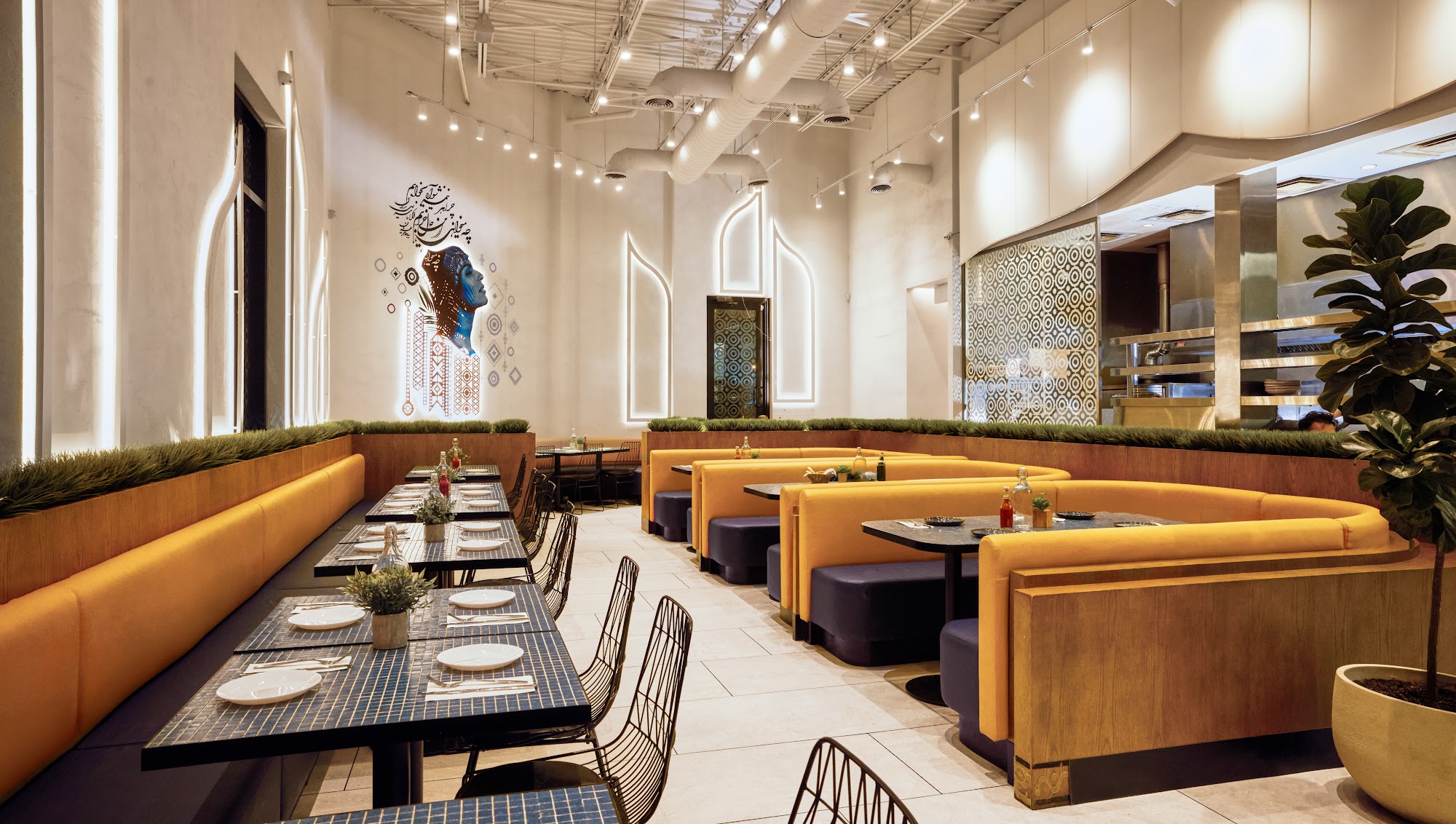 restaurant 195165 1775153745