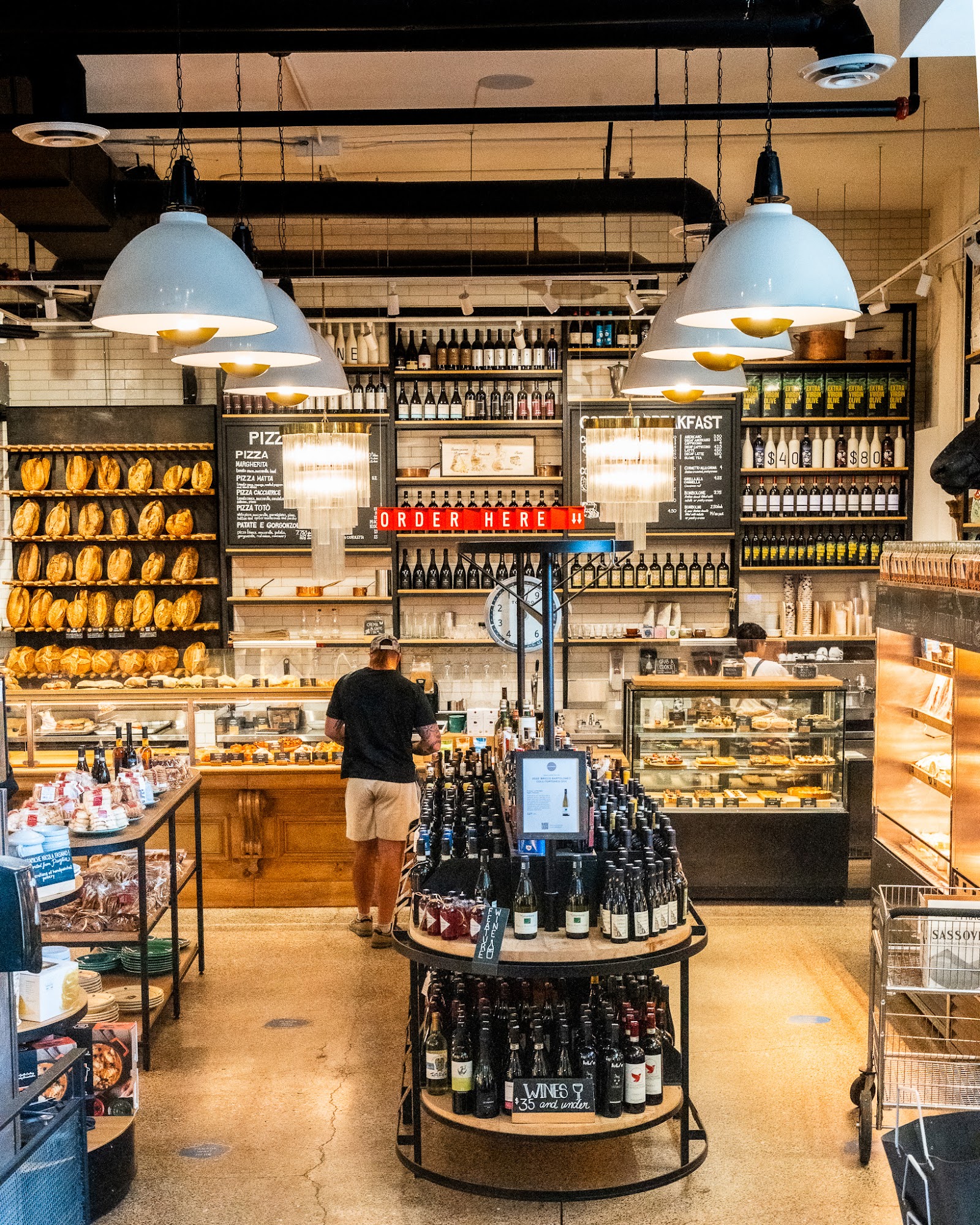 restaurant 195241 1775153772