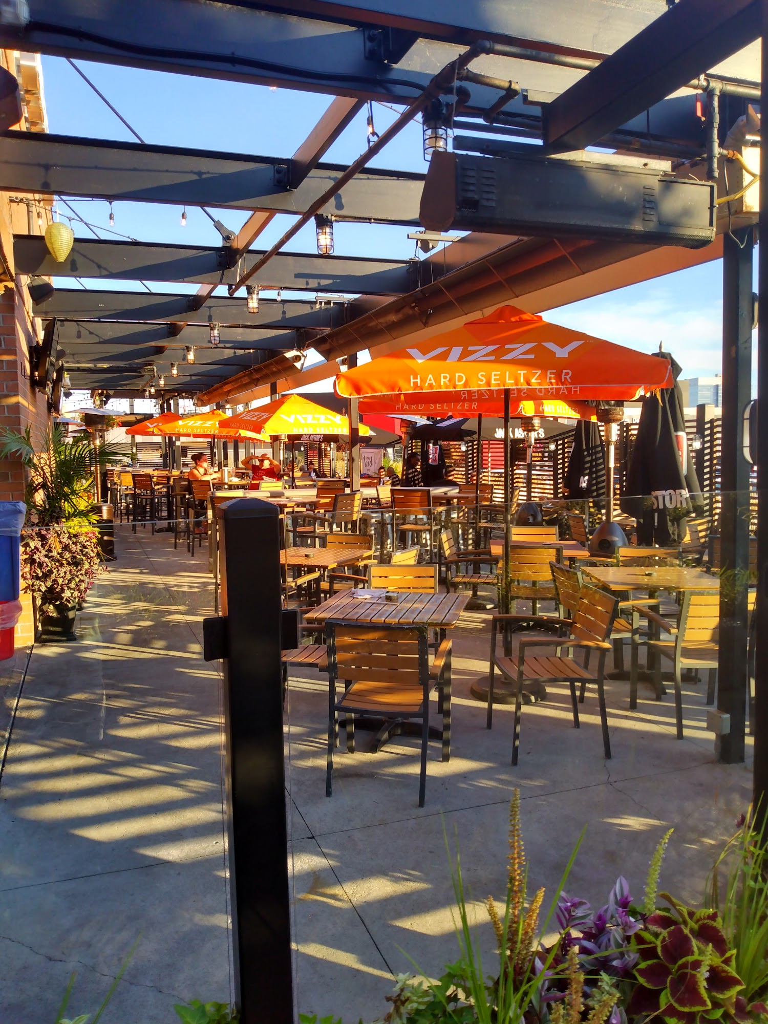 restaurant 195267 1775153778