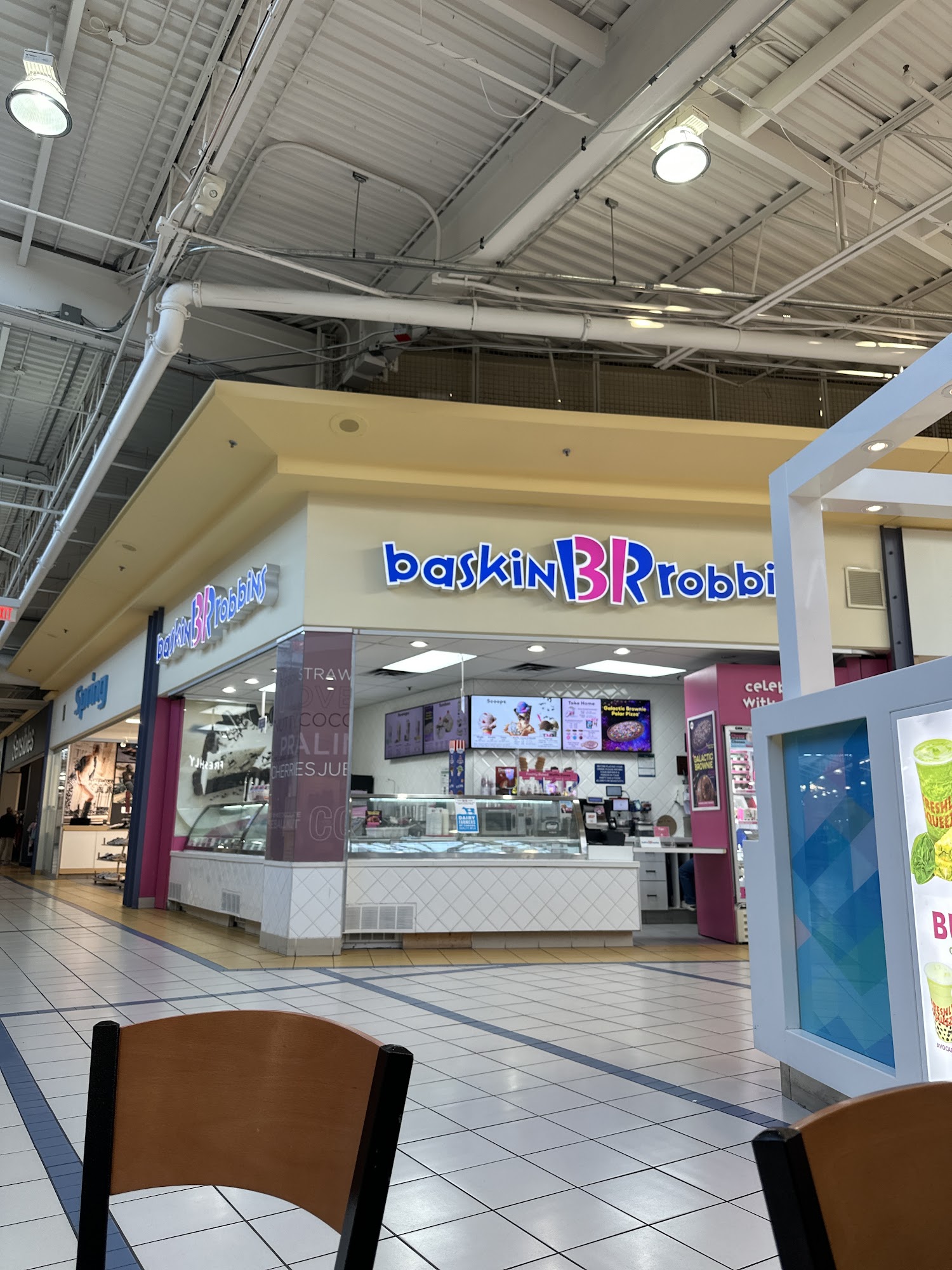 restaurant 195343 1775153802