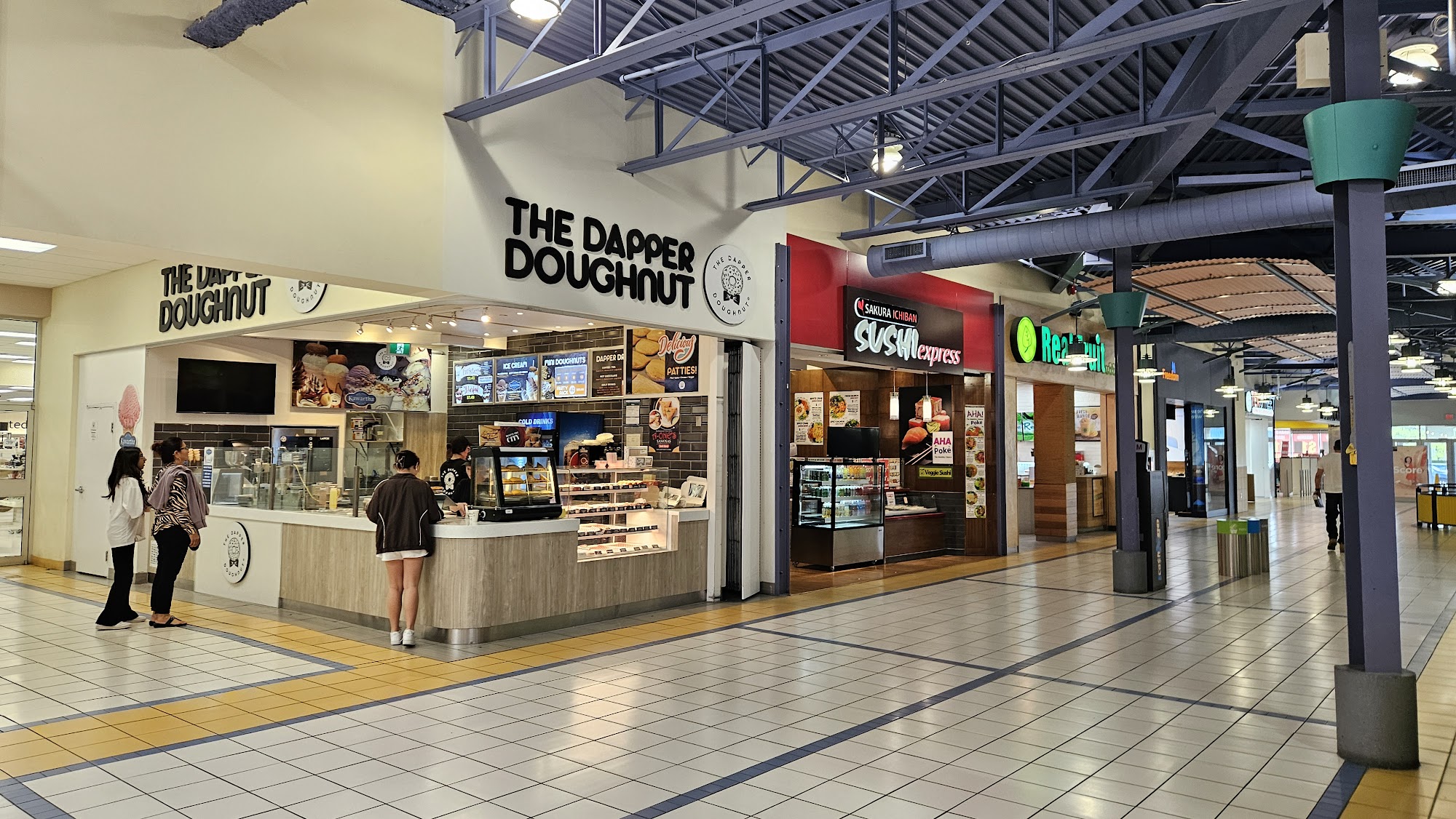 restaurant 195345 1775153802