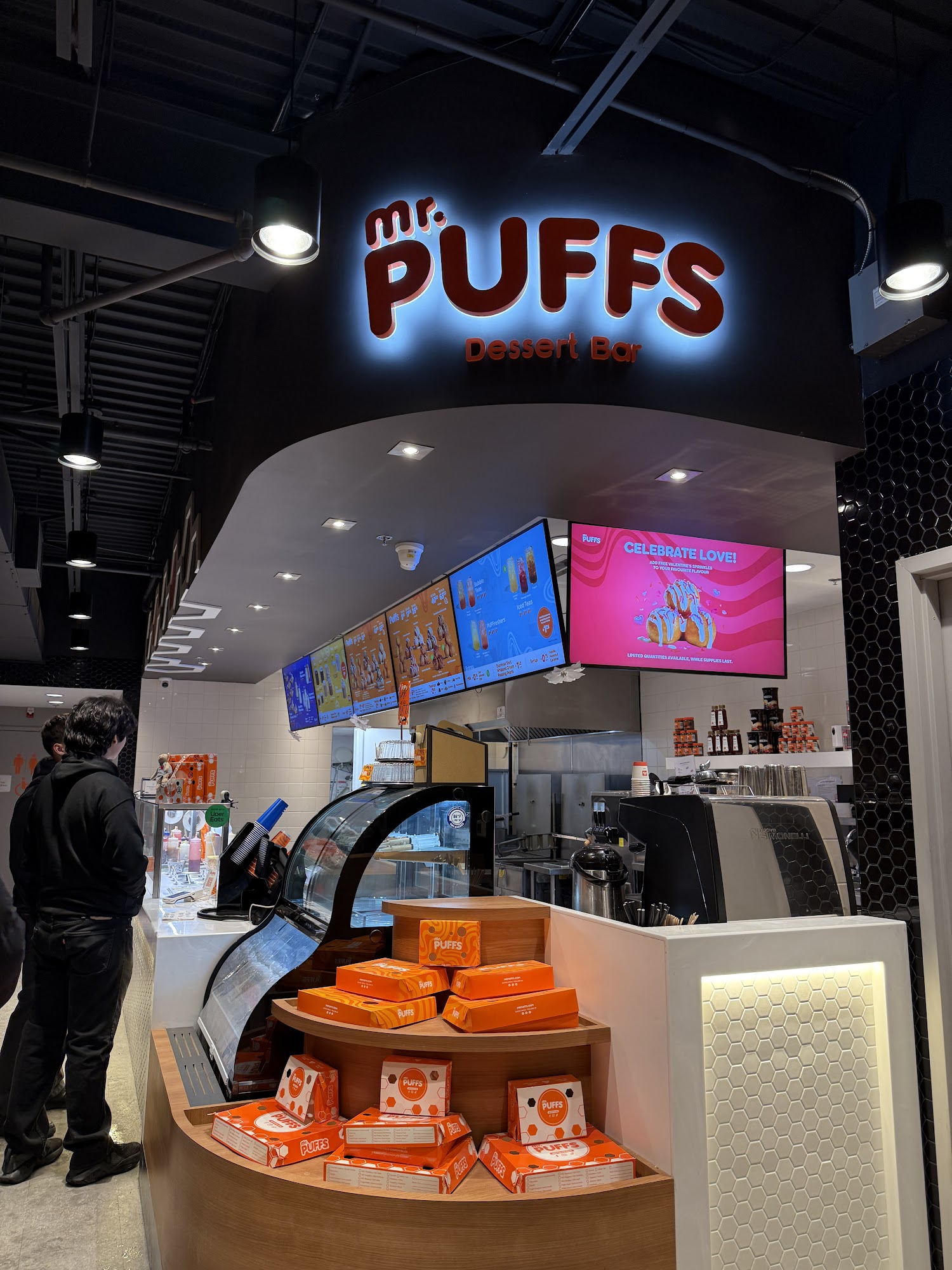 restaurant 195370 1775153810