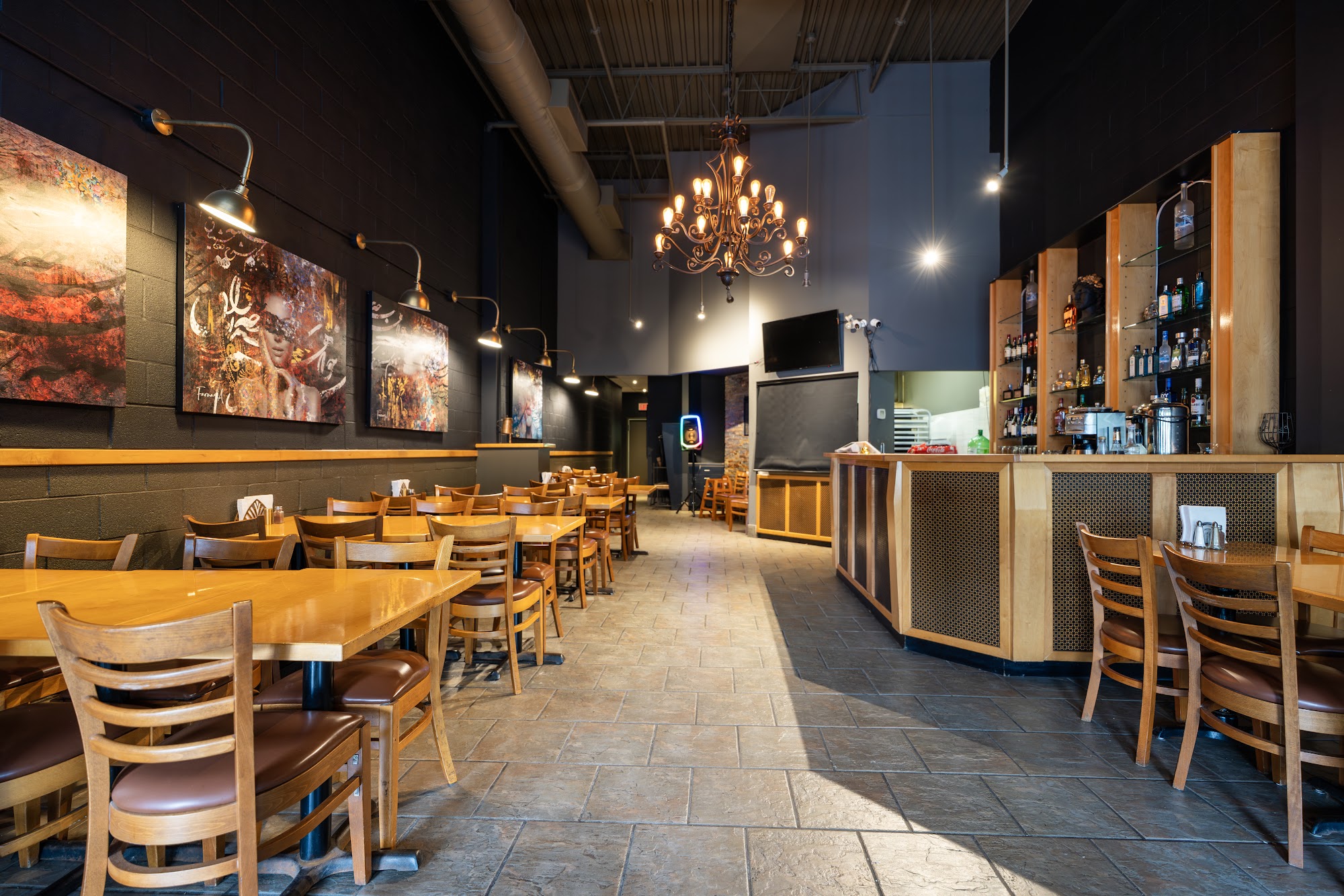 restaurant 195395 1775153816