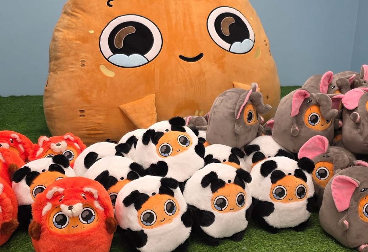 You can soon adopt your own emotional support plush toy at a new pop-up in Toronto, Canada Reviews You can soon adopt your own emotional support plush toy at a new pop-up in Toronto, Canada Reviews