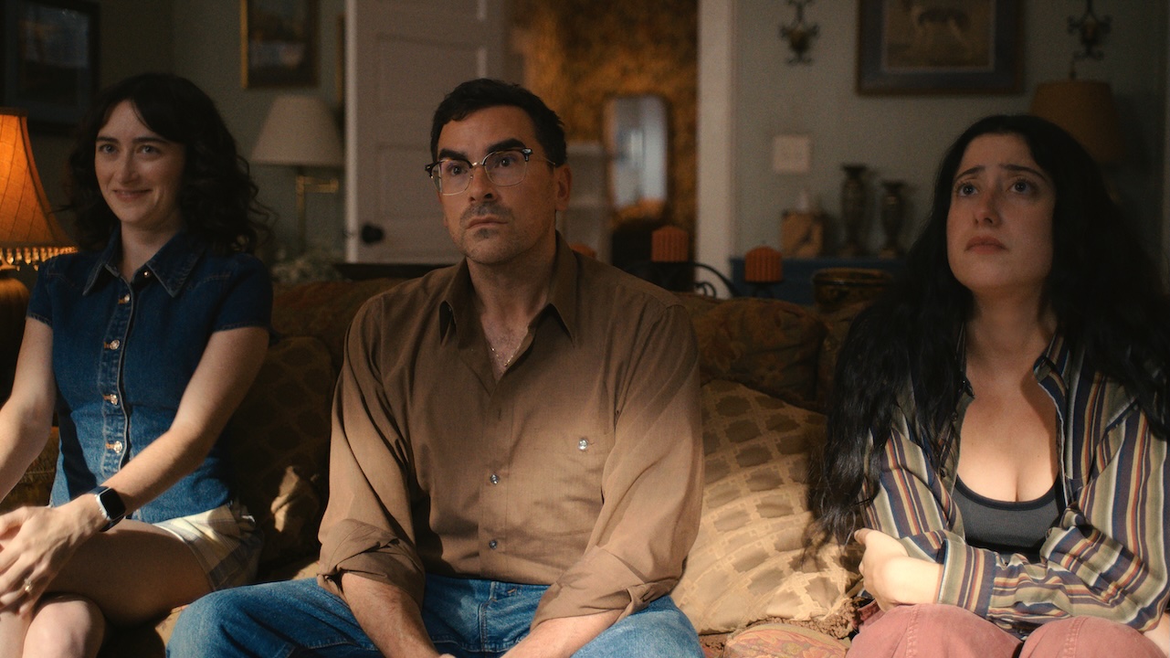 (L to R) Abby Quinn as Natalie, Dan Levy as Nicky, and Taylor Ortega as Morgan in 'Big Mistakes' (photo: Courtesy of Netflix © 2026)